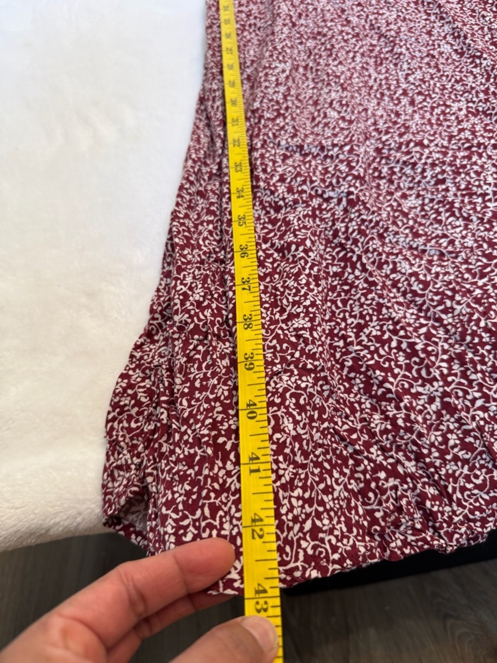 Old Navy Burgundy and White Floral V-Neck Dress - Picture 9 of 11